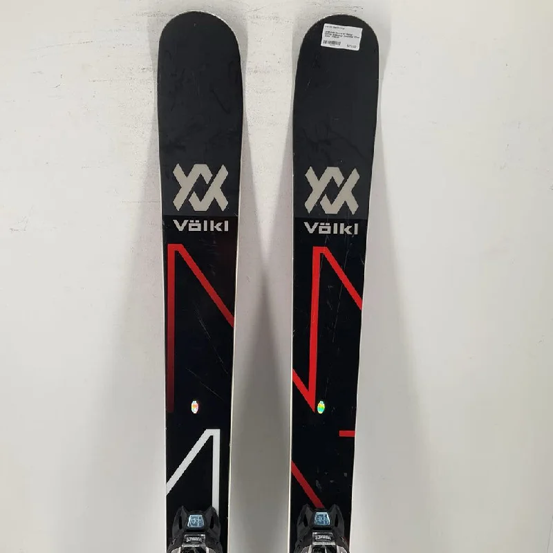 Best skis for powder runs-2018 Volkl Mantra w/ Marker Griffon 13 Bindings