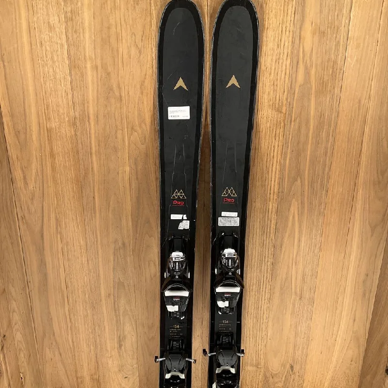 Best skis for carving slopes-2021 Dynastar M-Pro 99 W w/ Look NX 12 Demo Bindings