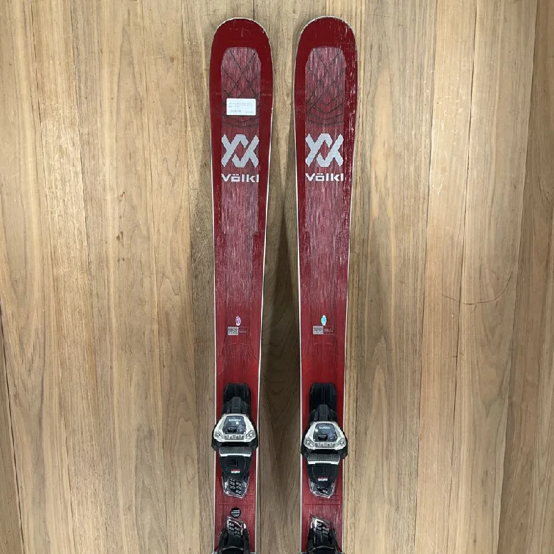 Best skis for powder turns-Volkl Kenja 88 w/ Marker Griffon 13 Demo Bindings