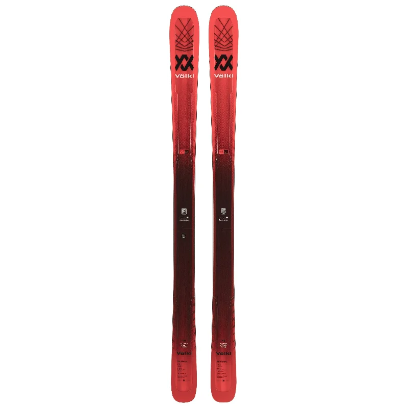 Best skis for carving slopes-Volkl M6 Mantra